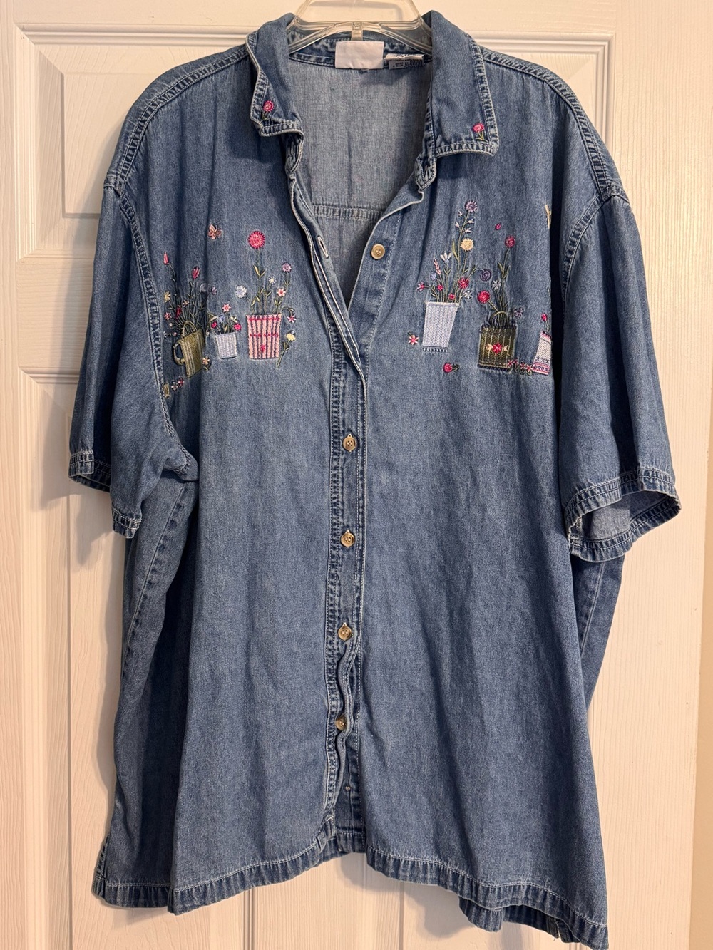 Vintage Bobbie Brooks Woman Denim Garden Embroidered Cotton Button Down 22W/24W